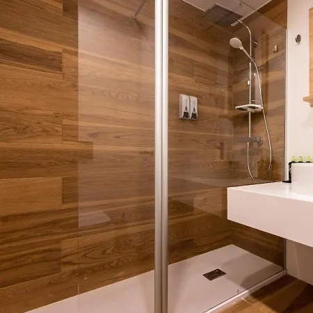 Limehome Carrer De Fontcoberta - Digital Access برشلونة