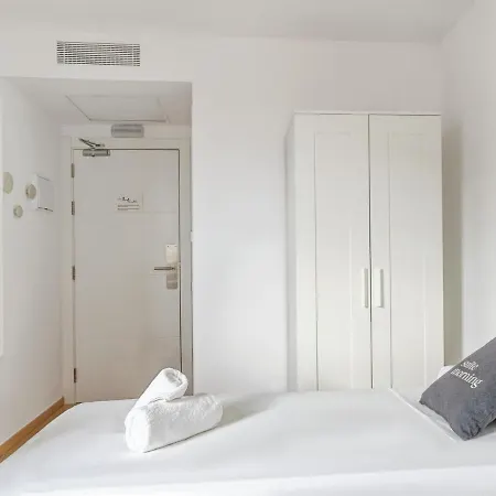 Limehome Carrer De Fontcoberta - Digital Access Hotel