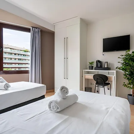 Limehome Carrer De Fontcoberta - Digital Access فندق برشلونة