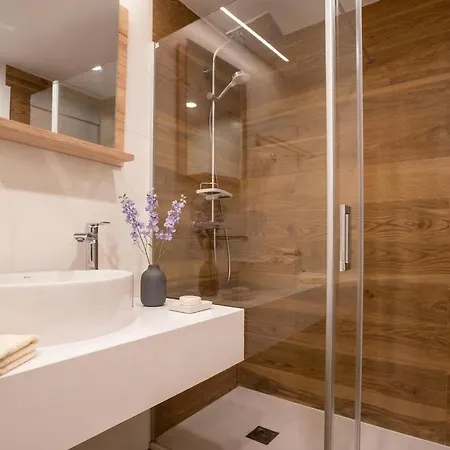 Limehome Carrer De Fontcoberta - Digital Access Hotel