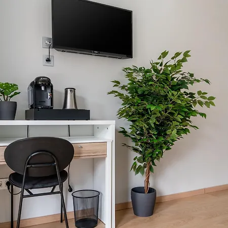 Limehome Carrer De Fontcoberta - Digital Access Otel 3*