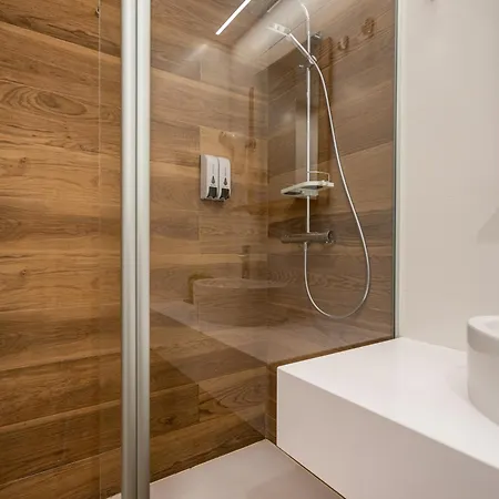 Limehome Carrer De Fontcoberta - Digital Access Otel