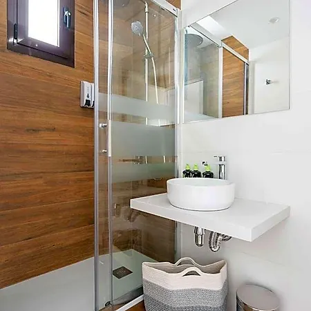 Limehome Carrer De Fontcoberta - Digital Access 3* برشلونة