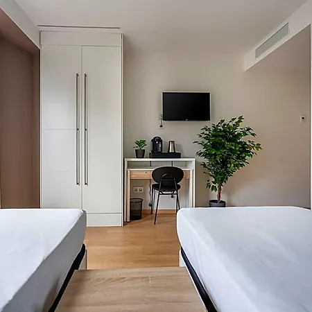 Limehome Carrer De Fontcoberta - Digital Access Hotel