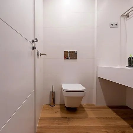 Limehome Carrer De Fontcoberta - Digital Access 3*