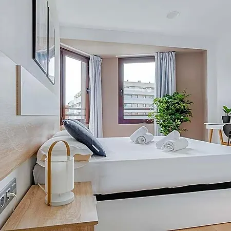 Hotel Limehome Carrer De Fontcoberta - Digital Access 3*