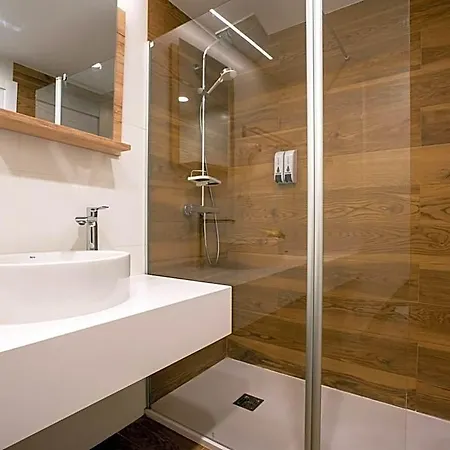 Hotel Limehome Carrer De Fontcoberta - Digital Access Barcelona