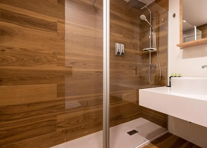 Limehome Carrer De Fontcoberta - Digital Access バルセロナ