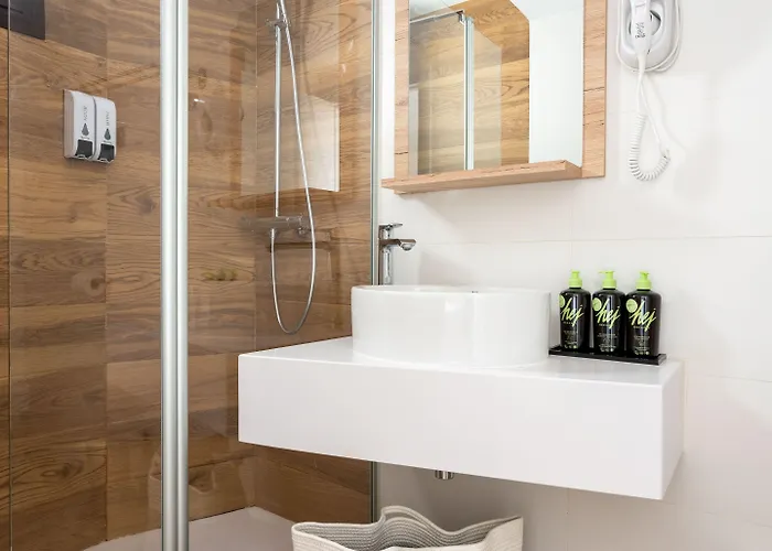 Limehome Carrer De Fontcoberta - Digital Access バルセロナ