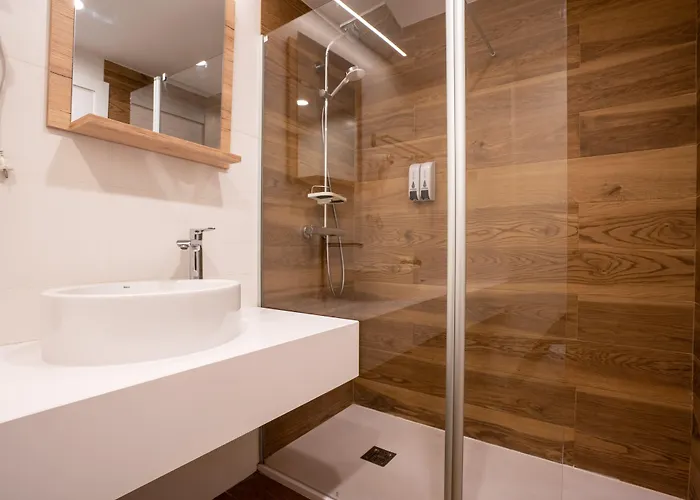 Limehome Carrer De Fontcoberta - Digital Access 3*