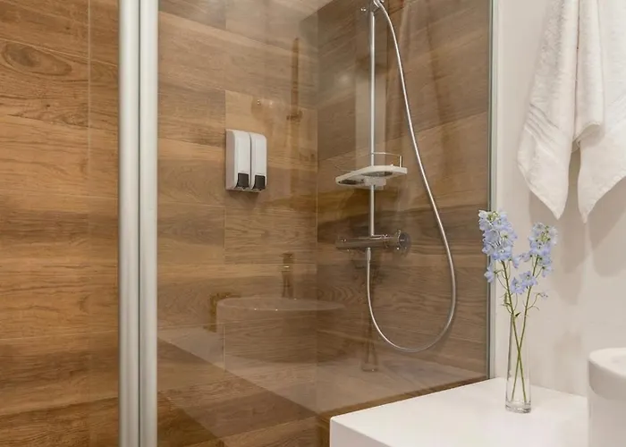Hotel Limehome Carrer De Fontcoberta - Digital Access