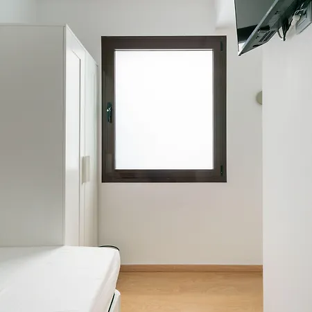 Limehome Carrer De Fontcoberta - Digital Access ホテル 3*