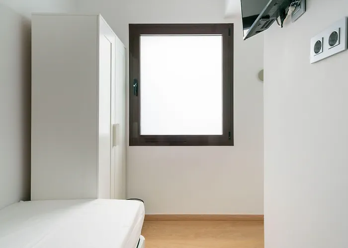 Limehome Carrer De Fontcoberta - Digital Access ホテル 3*